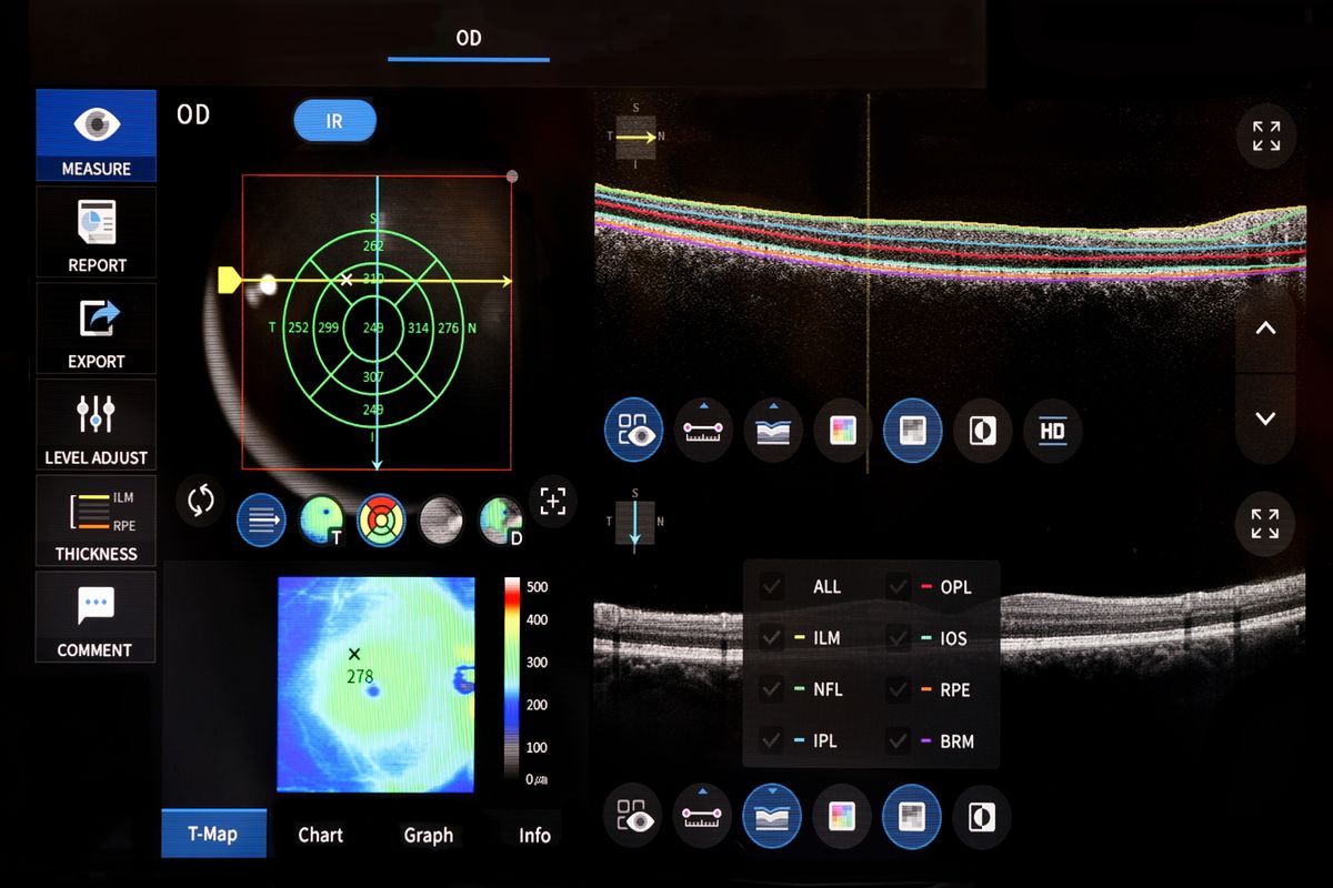 Slingshot launcher open on Freya desktop